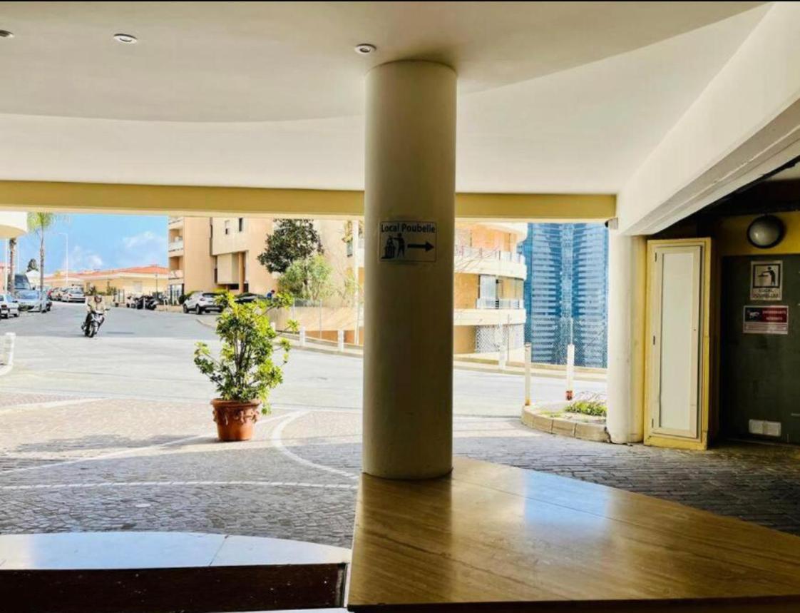 דירות בוסוליי Reve Au 7E Ciel Piscine Baie De Monaco מראה חיצוני תמונה