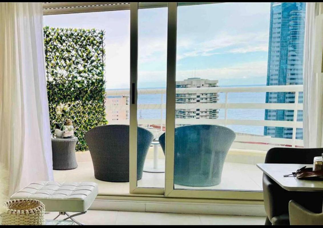 דירות בוסוליי Reve Au 7E Ciel Piscine Baie De Monaco מראה חיצוני תמונה